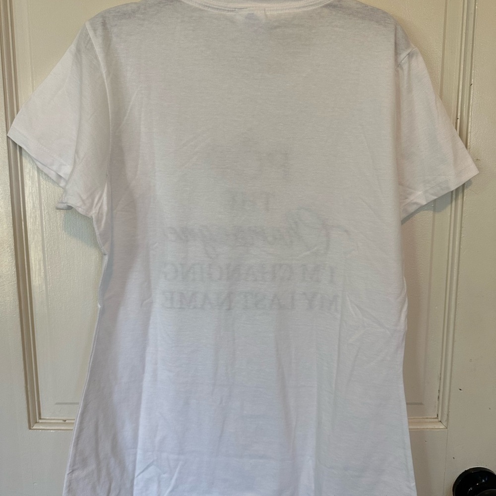 New Pop the Champagne I’m Changing My Last Name T-Shirt & countdown blocks Sz S - Picture 4 of 11